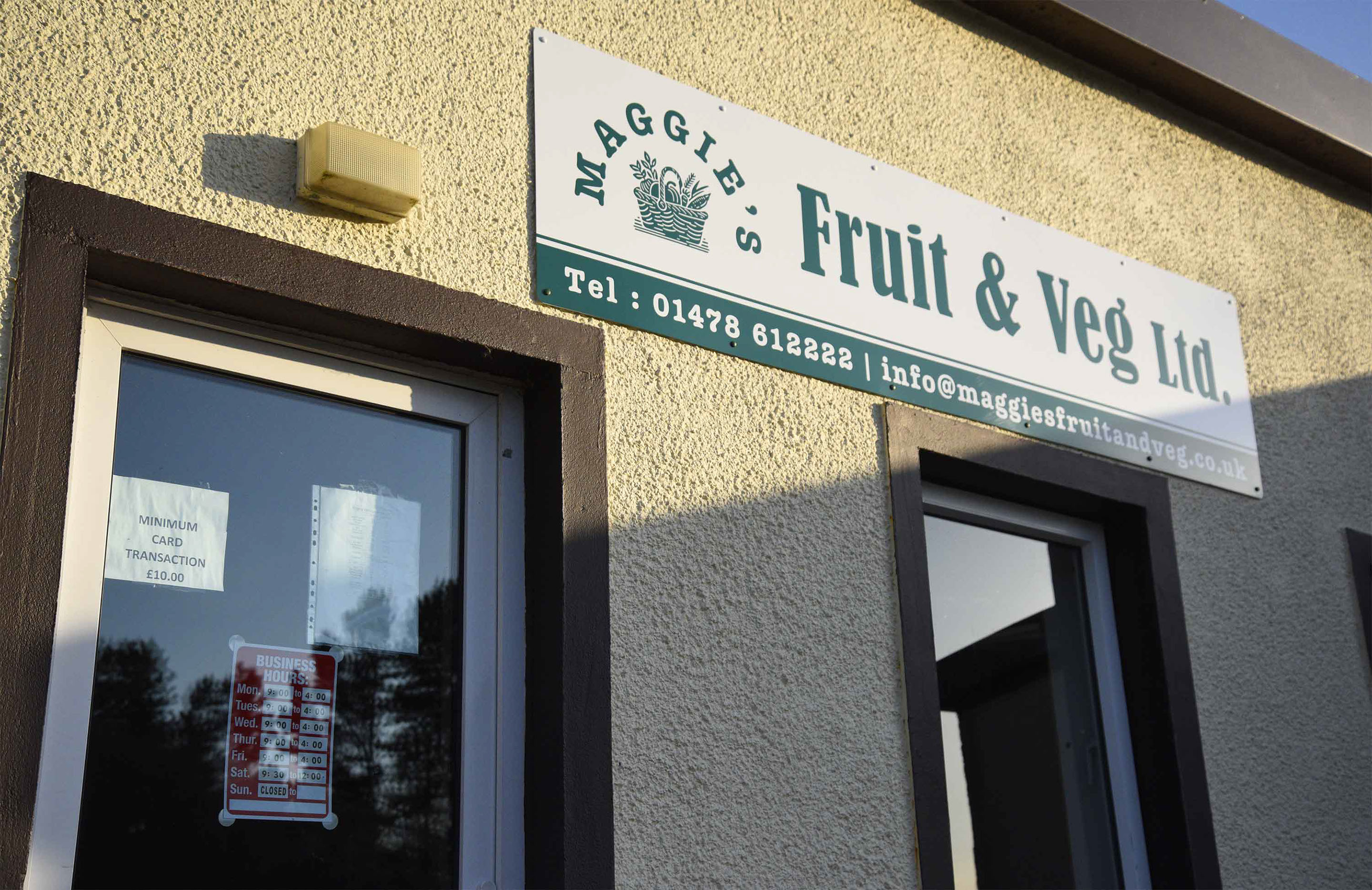 Self catering accommodation in Portree with double bedroom and smart tv with WIFI