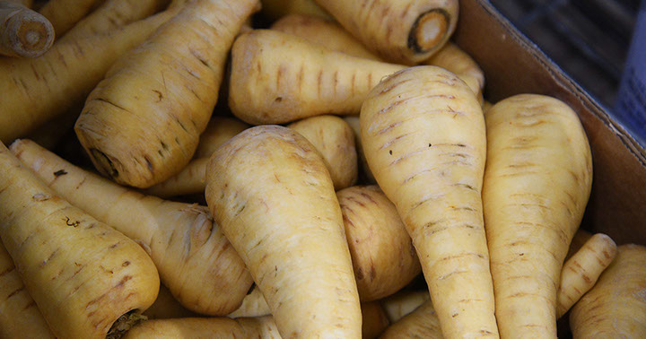 Buy fresh vegetables from Maggie's Fruit and Veg shop located in Portree on the Isle of Skye