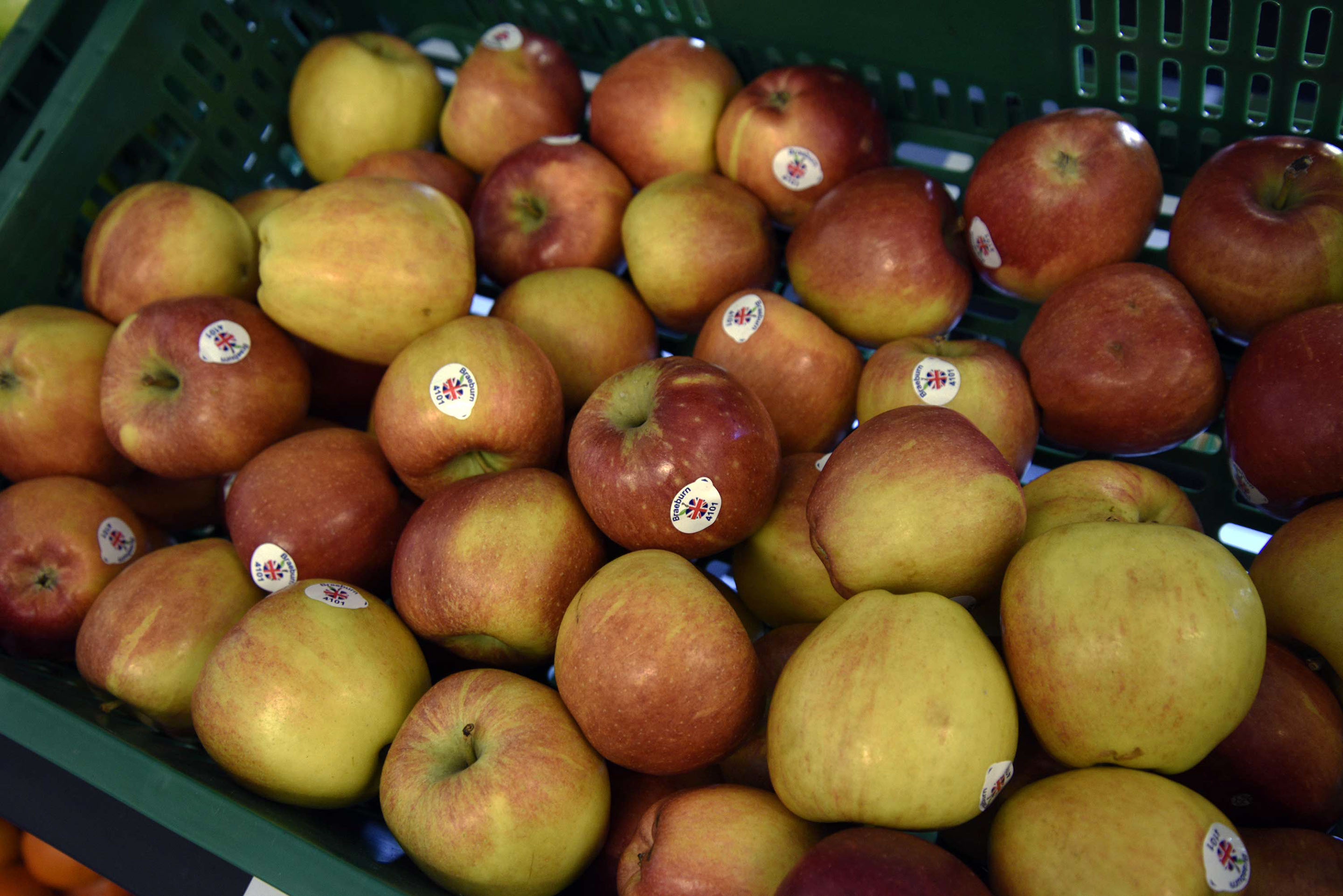 Our self catering apartment accommodation in Portree contains a modern bathroom